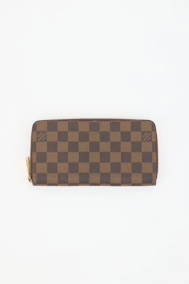 Louis Vuitton 2013 Damier Ebene Continental Wallet in Brown Coated canvas from VSP Consignment, photo 1 of 1