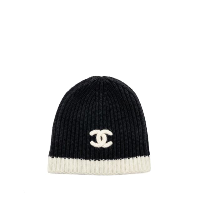 Chanel CC beanie Cashmere Black/White in Black Cashmere from EMIER, photo 1 of 1