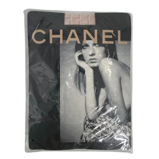 Chanel CC Logo Tights Stockings Beige Shoulder Bag in Beige from The Reluxe, photo 1 of 1