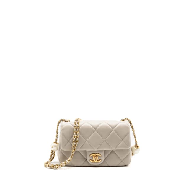 Chanel 24s pearl adjustable chain rectangular flap bag lambskin light grey GHW (microchip) in Grey Lambskin from EMIER, photo 1 of 1