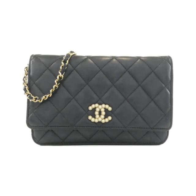 Chanel Chain Wallet Shoulder Bag in Lambskin from The Reluxe, photo 1 of 1