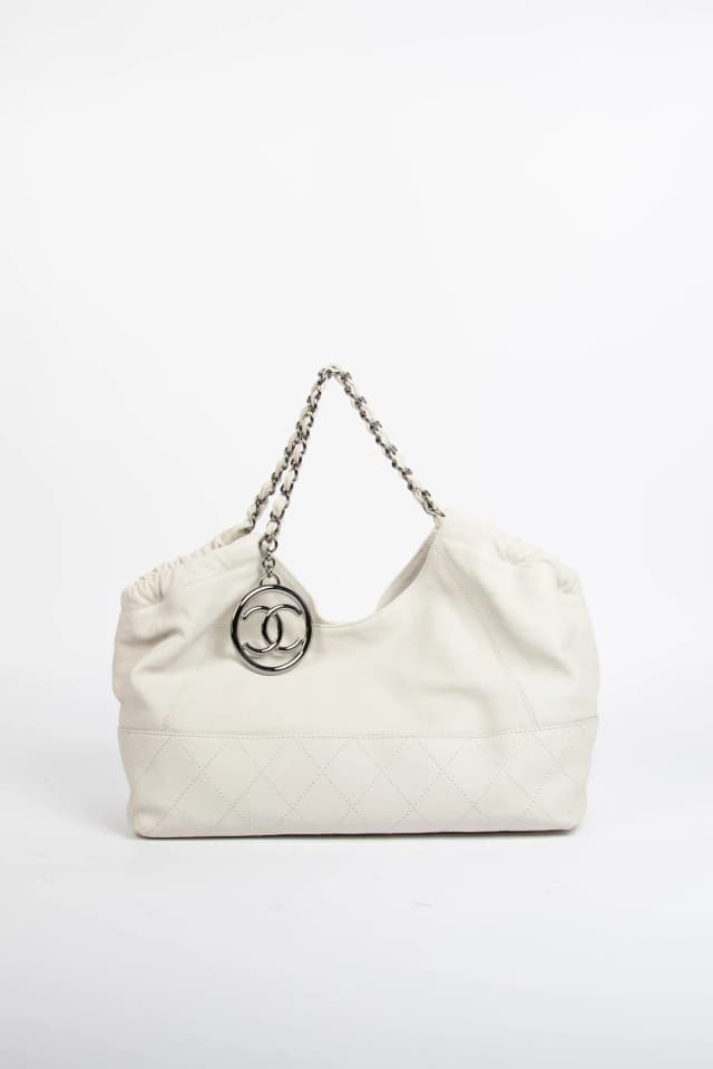 2000s Chanel White Calfskin Leather Coco Cabas Tote Bag in White Calfskin from Break Archive, photo 1 of 1
