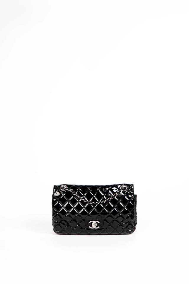2000s Chanel Black Patent Leather Medium Double Flap Shoulder Bag in Black Patent leather from Break Archive, photo 1 of 1