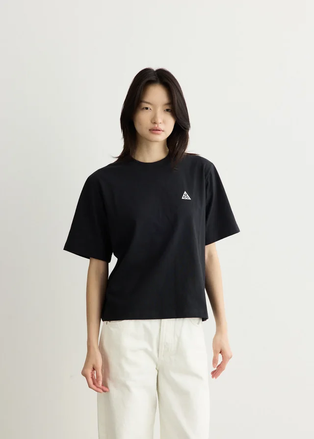 Nike Women's Short-Sleeve T-Shirt in BLACK/SUMMIT WHITE, image 1 of 1 from Incu