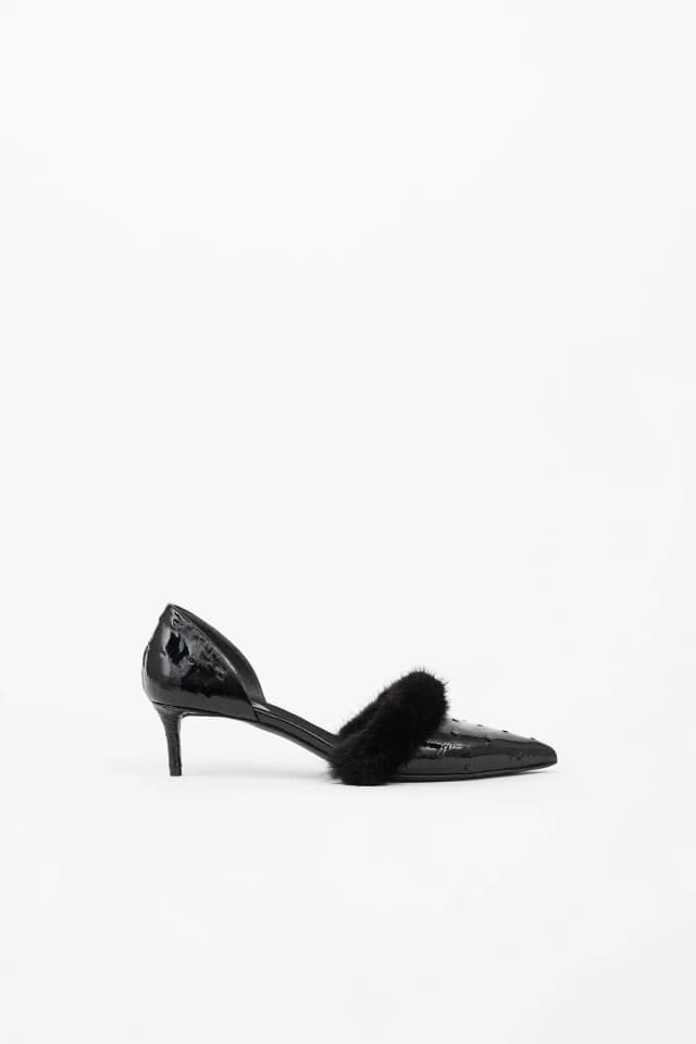 Balenciaga FW 2015 Leather & Fur Pump in Leather from VSP Consignment, photo 1 of 1