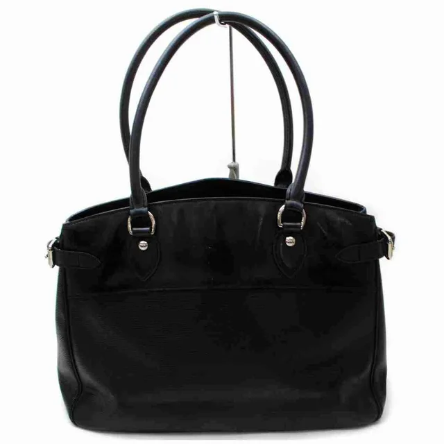 Louis Vuitton Black Epi Noir Passy GM in Black from Bagriculture, photo 1 of 1