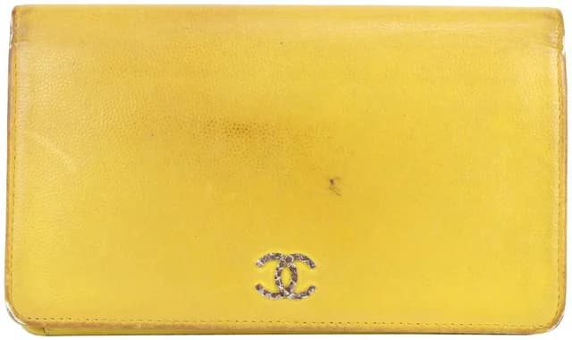 Chanel Yellow Leather CC Flap Wallet in Yellow Leather from Bagriculture, photo 1 of 1