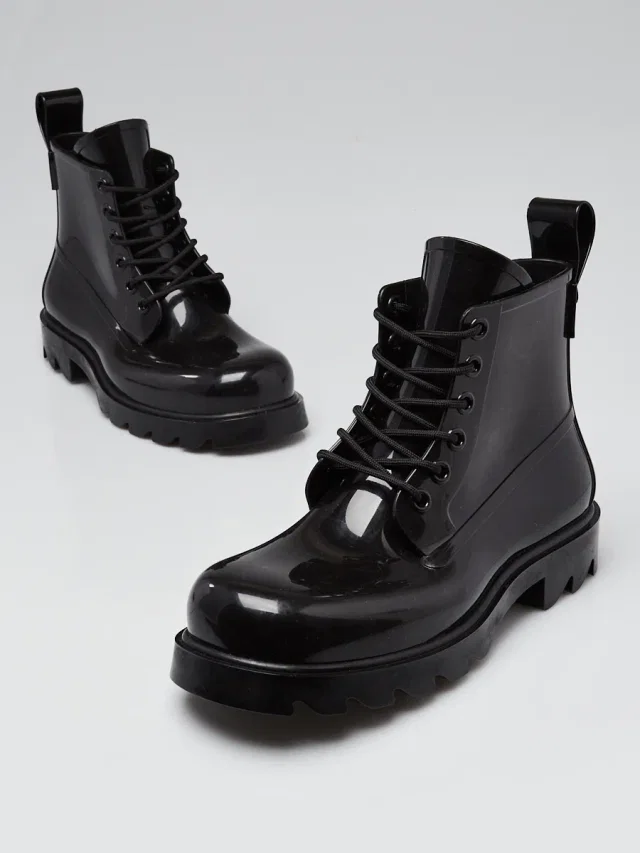 Bottega Veneta Black Rubber Stride Lace Up Boots Size 10.5/41 in Black from Yoogis, photo 1 of 1