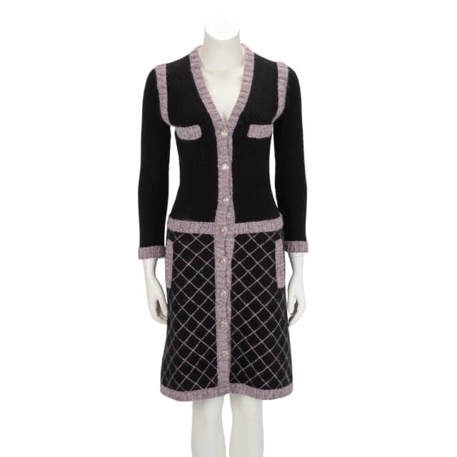 Chanel Camellia Button Dress FR 36 in Black & Purple Cashmere from Blue Spinach, photo 1 of 1