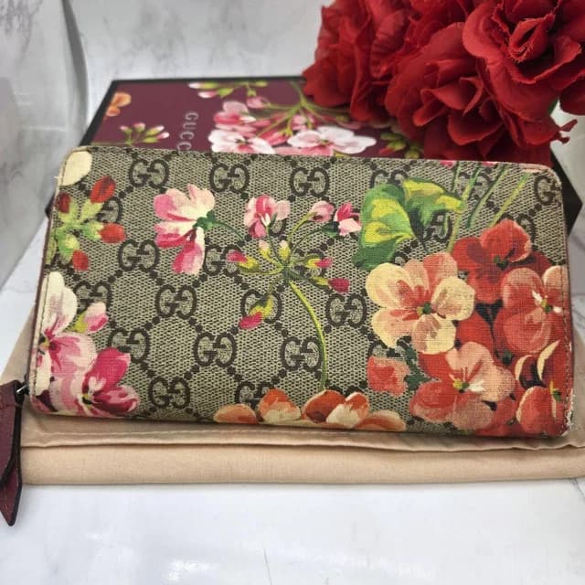 Gucci Zip Around Wallet Blooms Flower Pink in Pink Leather from The Reluxe, photo 1 of 1