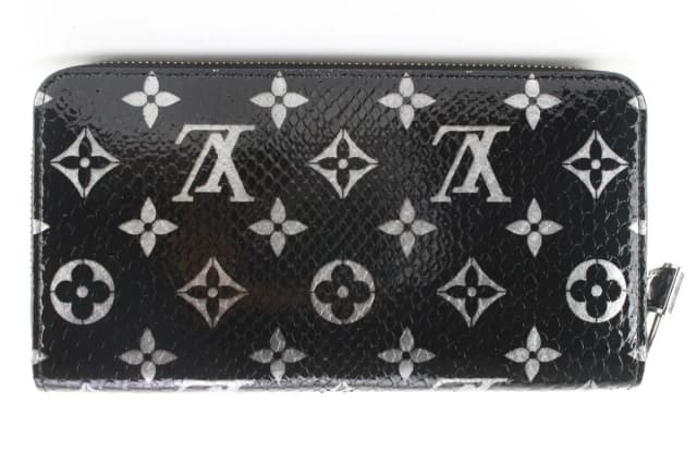 Louis Vuitton Black Monogram Python Zippy Wallet in Black Python from Bagriculture, photo 1 of 1