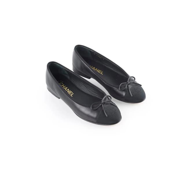 Chanel Ballet Flats Black Size 35.5C in Black Lambskin from The Purse Affair, photo 1 of 1
