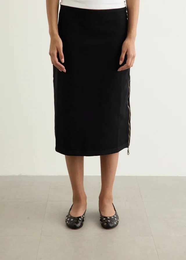 LARRIET Lantra Skirt in USED BLACK, image 1 of 1 from Incu