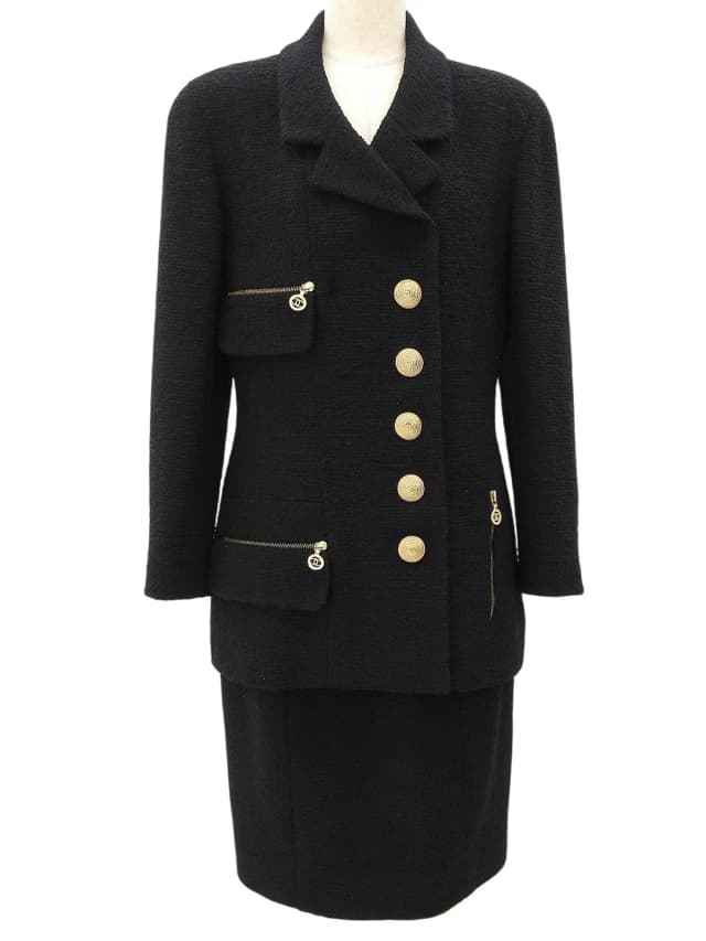Chanel Spiral CC mark button setup black from VINTAGE QOO TOKYO, photo 1 of 1