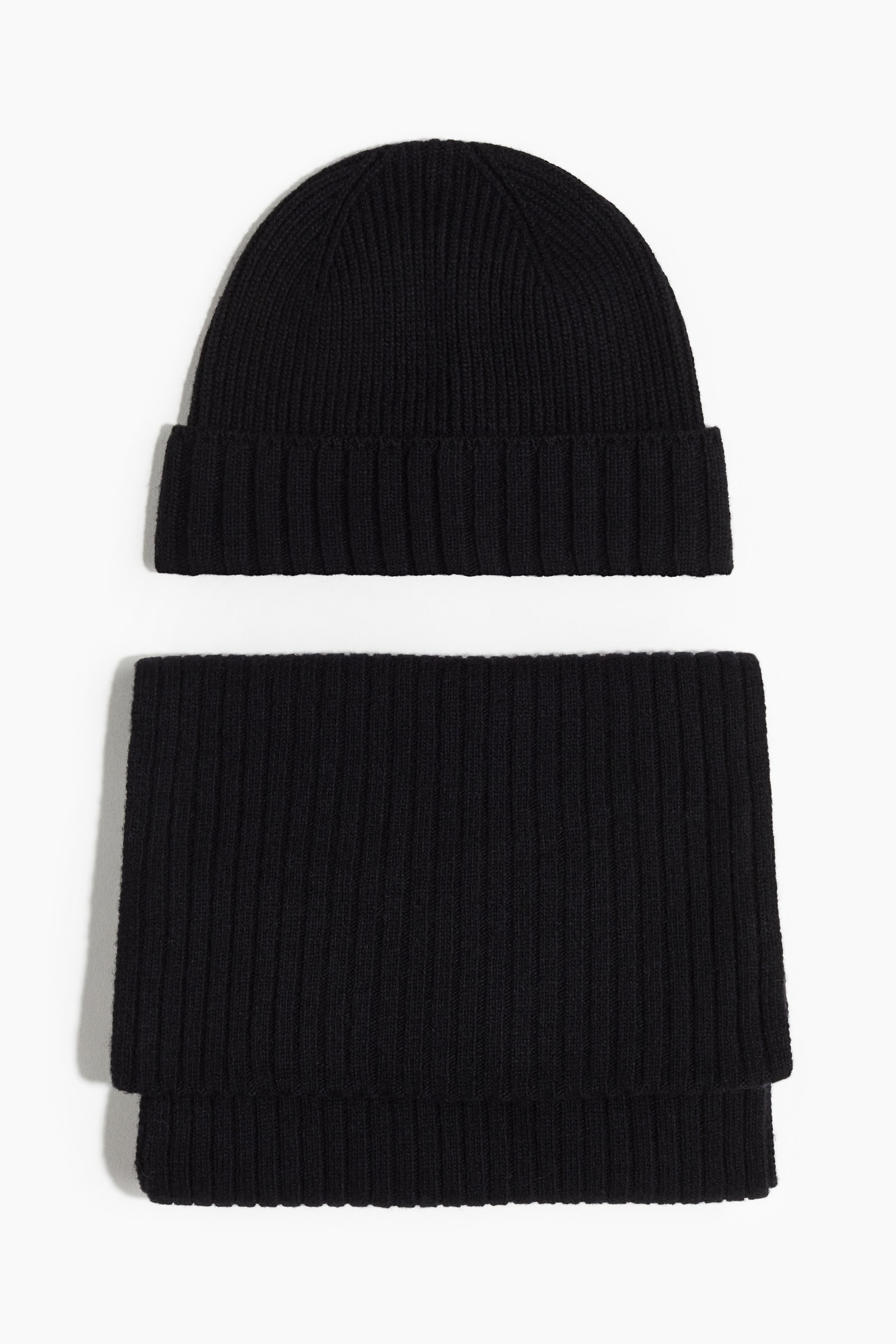 H&M 2-Piece Merino Wool Hat and Scarf Set, image 1 of 1 from H&M (Canada)