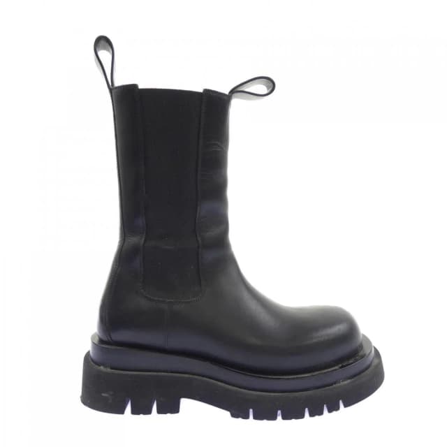 Bottega Veneta Rug Chelsea Boots in Calfskin from The Reluxe, photo 1 of 1