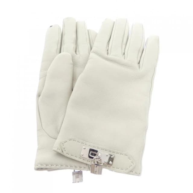 Hermès Glove Beige in Beige from The Reluxe, photo 1 of 1