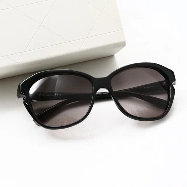 Dior Simply Sunglasses Gradient Lens Hardcase Included Eyewear from The Reluxe, photo 1 of 1