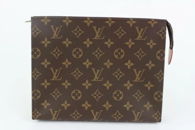 Louis Vuitton Discontinued Monogram Toiletry Pouch 26 Cosmetic Case in Canvas from Bagriculture, photo 1 of 1