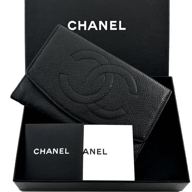 Chanel Wallet Coco Stitch Jumbo CC Logo Caviar Medium in Caviar leather from The Reluxe, photo 1 of 1