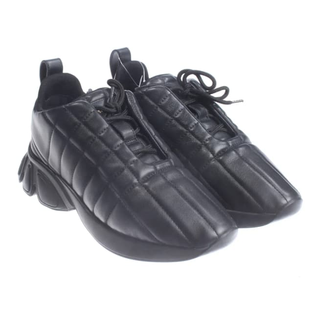 Burberry Sneaker EUR 36 Schwarz in Schwarz from Buddy And Selly, photo 1 of 1