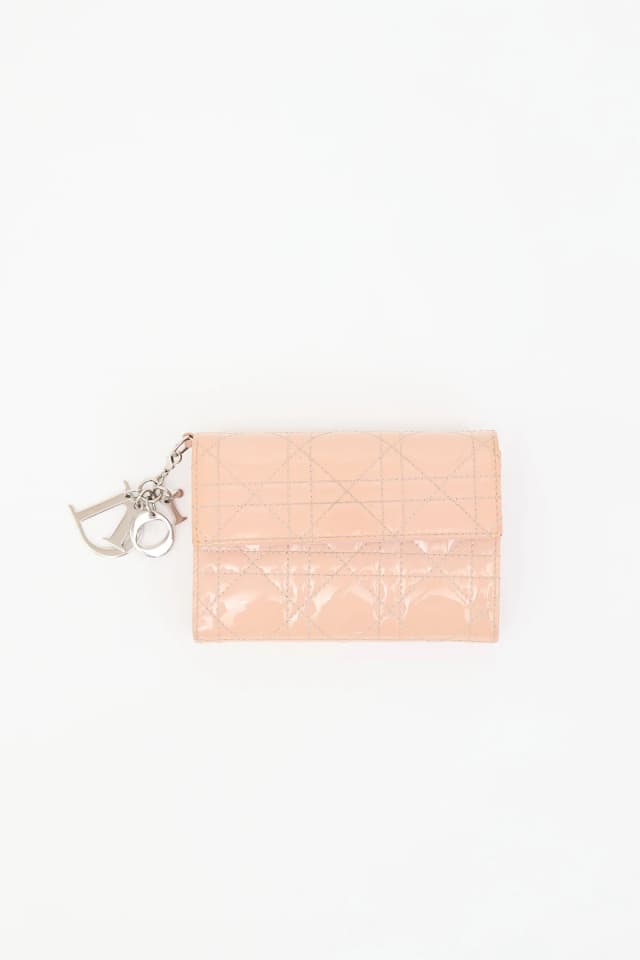 Dior 2013 Patent Cannage Trifold Wallet in Patent leather from VSP Consignment, photo 1 of 1