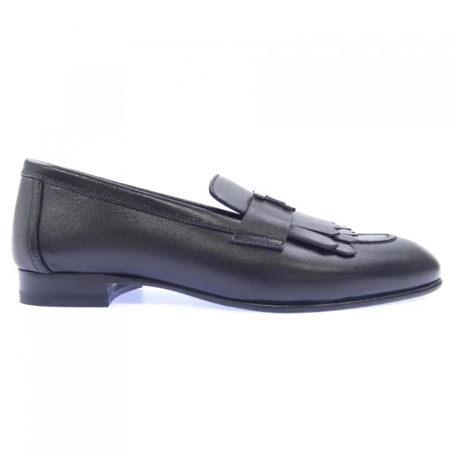 Hermès Royal Paris Buckle Shoes in Goatskin from The Reluxe, photo 1 of 1