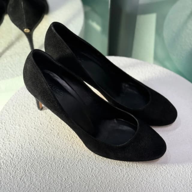 Gucci Pumps Sz 38 in Suede from Revivre, photo 1 of 1