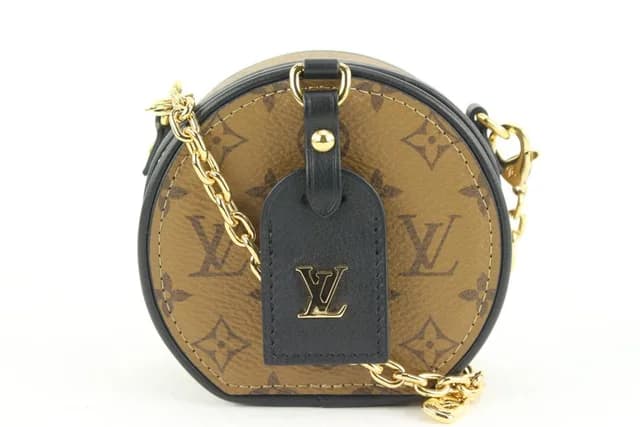 Louis Vuitton Reverse Monogram Boite Chapeau Necklace in Canvas from Bagriculture, photo 1 of 1