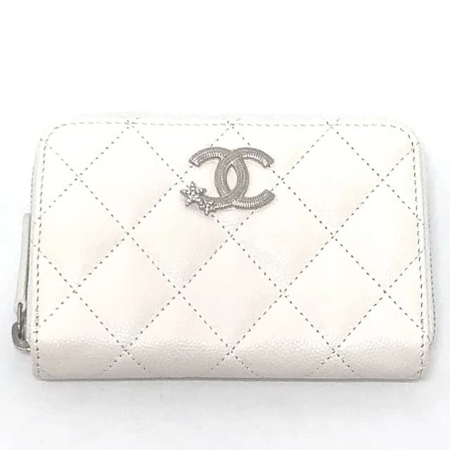 Chanel Long Wallet Star CC Logo Caviar Leather White in White Caviar leather from The Reluxe, photo 1 of 1