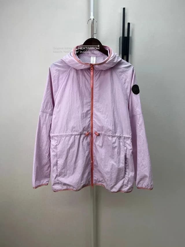 Canada Goose Pink-Purple Black Label Hooded Jkt M in multicolor from Grailed, photo 1 of 1