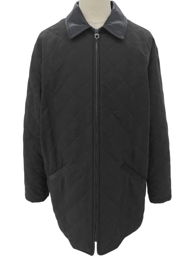 Ferragamo Gancini Zip-Up Quilted Coat #50 Black from VINTAGE QOO TOKYO, photo 1 of 1