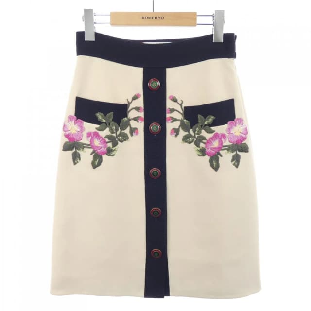 Gucci Skirt Beige in Beige from The Reluxe, photo 1 of 1