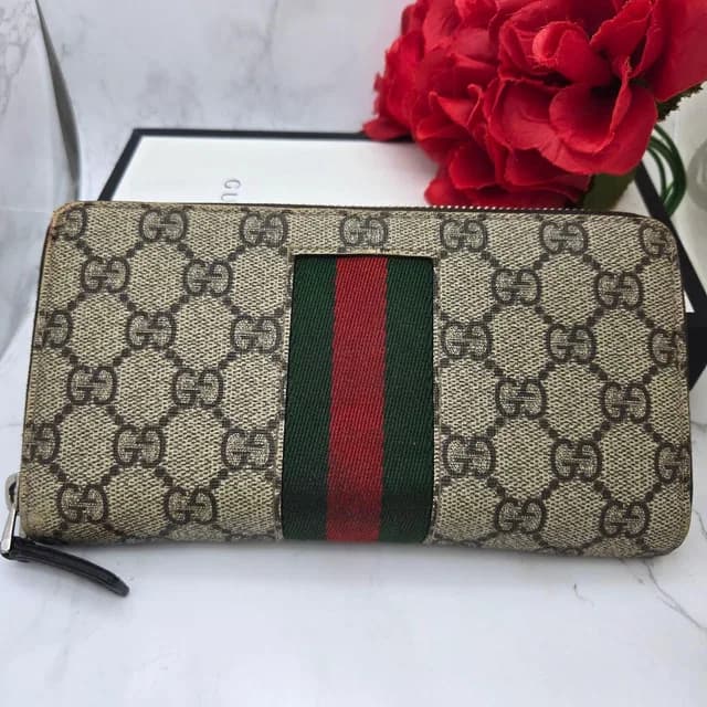 Gucci Wallet Sherry Line GG Supreme in Leather from The Reluxe, photo 1 of 1