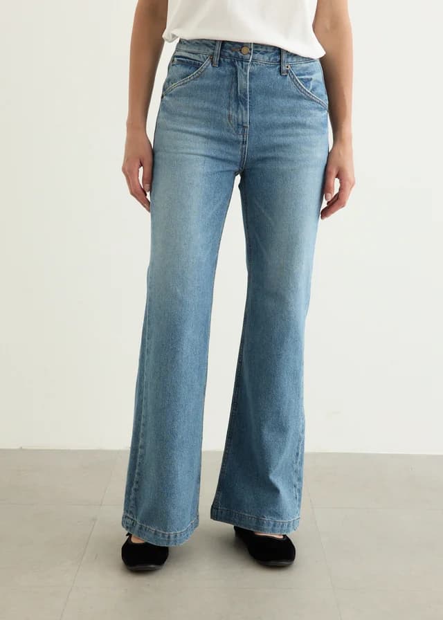 Low Classic Cinch Back Bootcut Denim Jeans in BLUE, image 1 of 1 from Incu