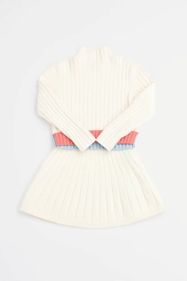 Moncler Kids Knit Co-Ord Set in Wool from VSP Consignment, photo 1 of 1