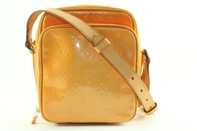 Louis Vuitton Monogram Vernis Wooster Amazon Crossobdy in Leather from Bagriculture, photo 1 of 1