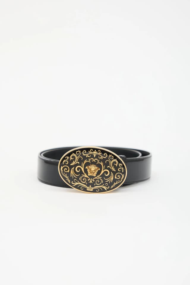 Versace Belt Medusa Plaque Belt in Leather from VSP Consignment, photo 1 of 1