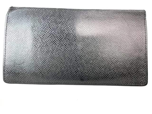 Louis Vuitton Charcoal Black Glacier Taiga Leather Brazza Long Wallet in Black Leather from Bagriculture, photo 1 of 1