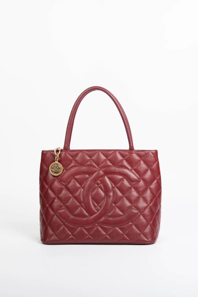 2000s Chanel Burgundy Caviar Leather Gold Medallion Tote Bag in Burgundy Caviar leather from Break Archive, photo 1 of 1