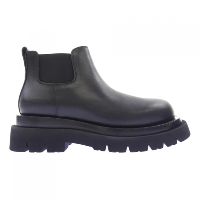 Bottega Veneta Boots Black in Black from The Reluxe, photo 1 of 1