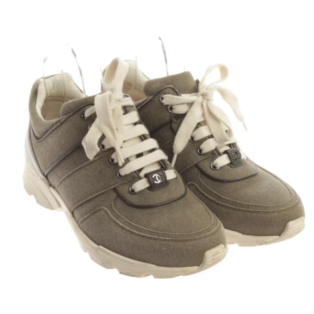 Chanel Sneaker EUR 37 Grün in Grün from Buddy And Selly, photo 1 of 1