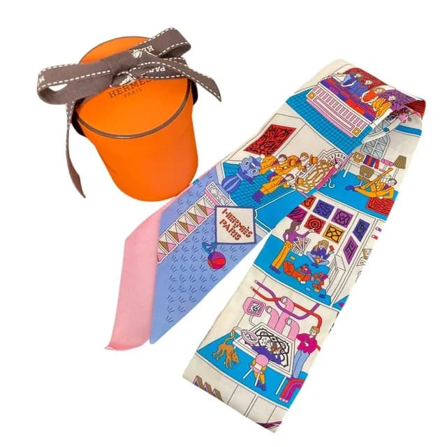 Hermès la Maison Des Carres Des Carre Silk Twilly Scarf White in White Silk from The Reluxe, photo 1 of 1