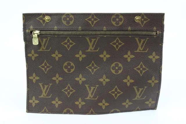 Louis Vuitton Monogram Randonnee Wristlet Pouch Insert Clutch in Canvas from Bagriculture, photo 1 of 1