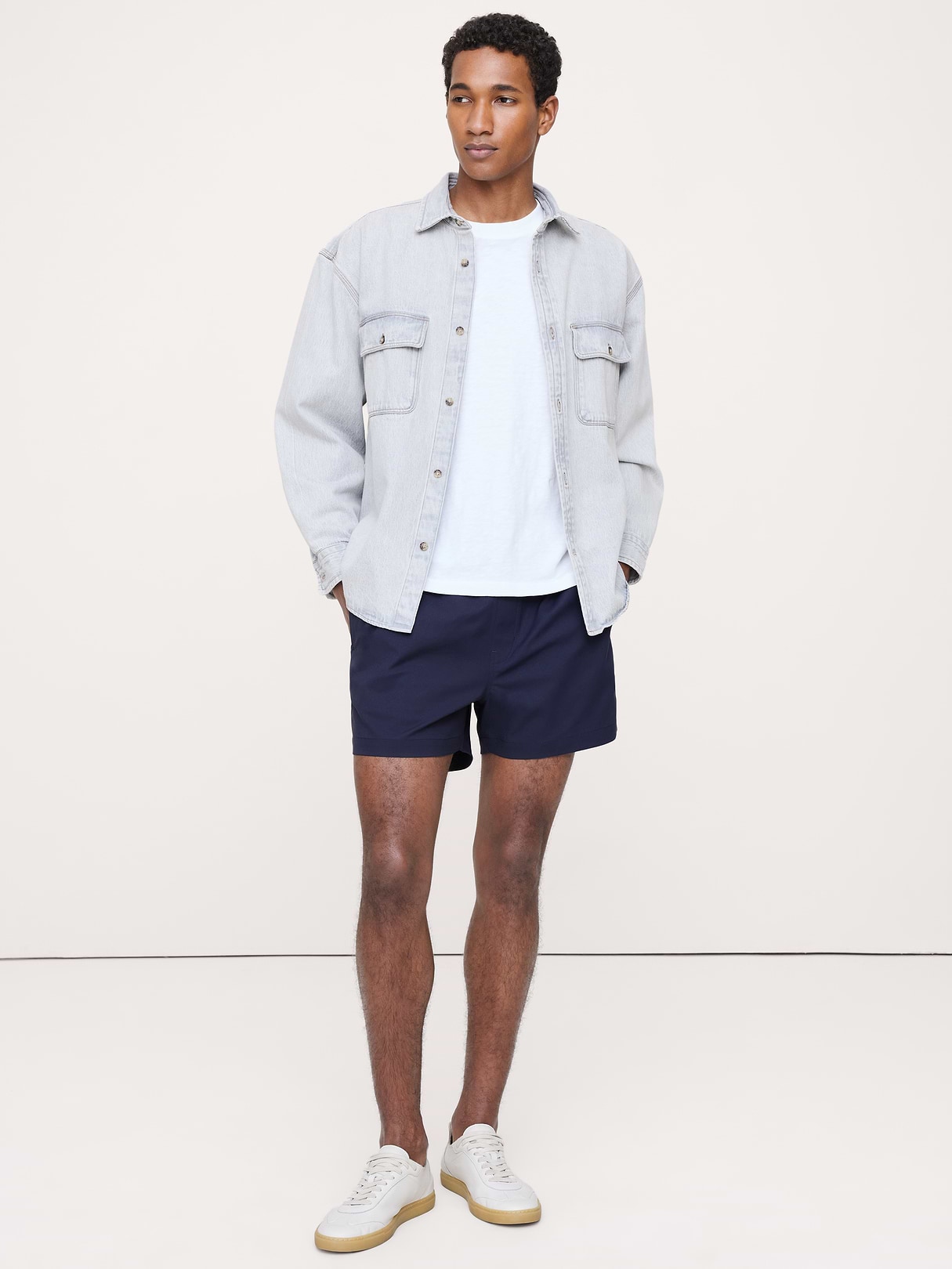Banana Republic 5" Performance Pull-On Short in Navy Blue, image 1 of 1 from Banana Republic (Canada)
