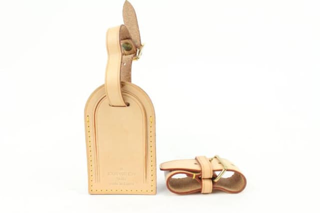 Louis Vuitton Natural Vachetta Luggage Tag and Poignet Set in Beige Leather from Bagriculture, photo 1 of 1