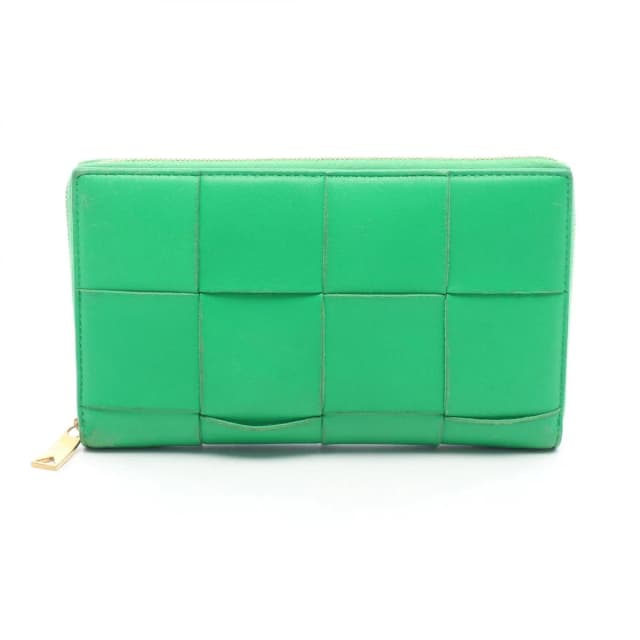 Bottega Veneta Round Wallet Cassette Zip Around Maxi Intrecciato Green Leather in Green Woven leather from The Reluxe, photo 1 of 1