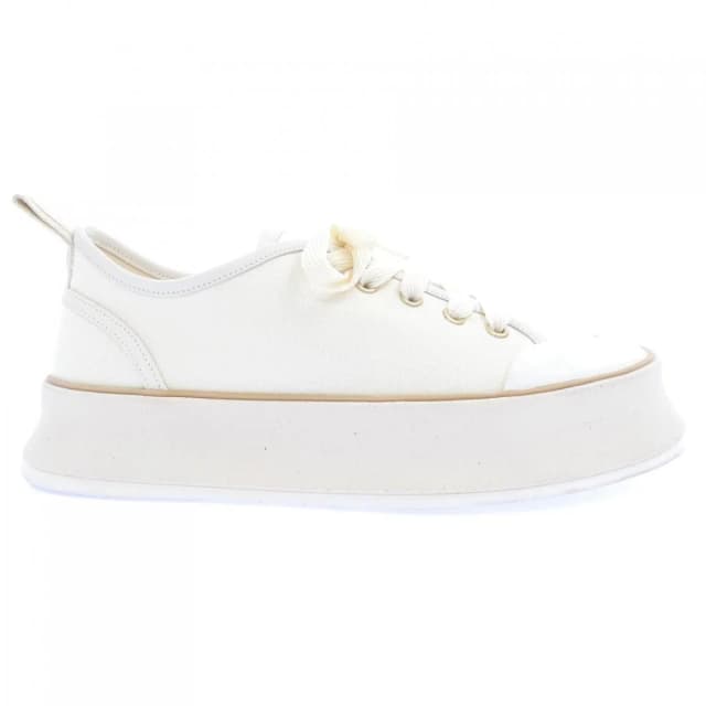 Max Mara Sneakers White in White from The Reluxe, photo 1 of 1