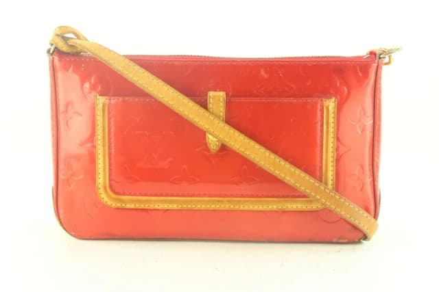Louis Vuitton Mallory Pochette Accessories with Shoulder Strap in Leather from Bagriculture, photo 1 of 1