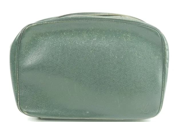 Louis Vuitton Trousse Toilery Pouch GM Taiga Leather Green in Green Leather from Bagriculture, photo 1 of 1